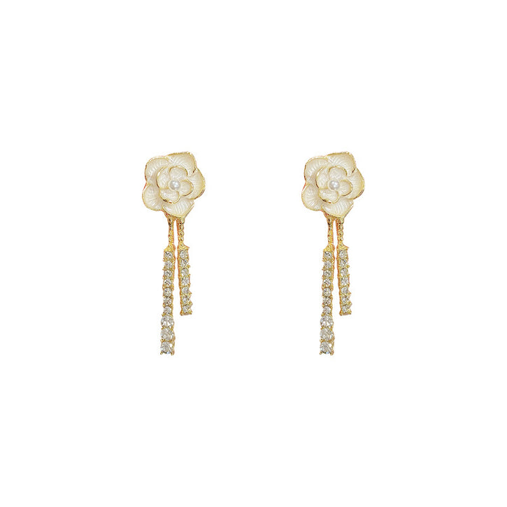 Lily Earring